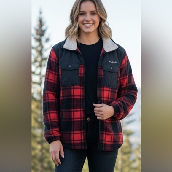 Columbia Jackets & Blazers - ✨Columbia Women's Black and Red Plaid Utility Mountain Jacket